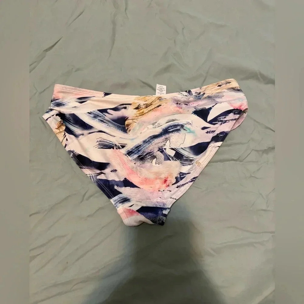 Athleta women’s bikini bottoms size small- all over print